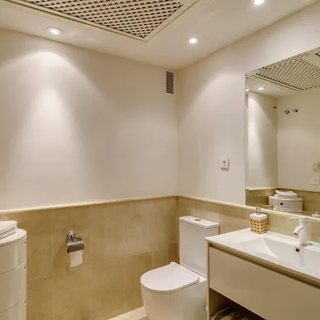 Heavean Garden Flat إِستيبونا