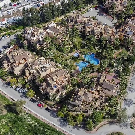 Apartment Heavean Garden Flat Estepona