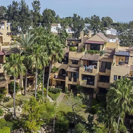 Heavean Garden Flat Apartment Estepona