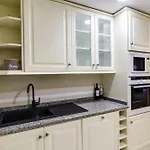 Heavean Garden Flat Εστεπόνα