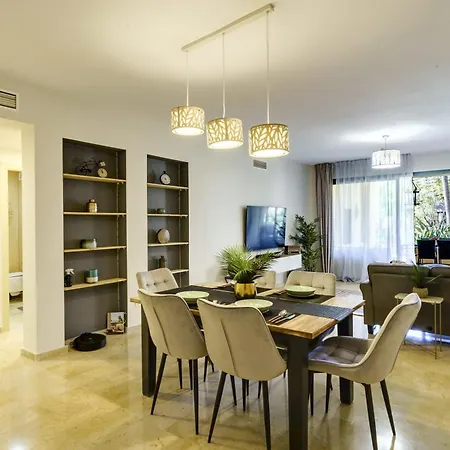 Heavean Garden Flat